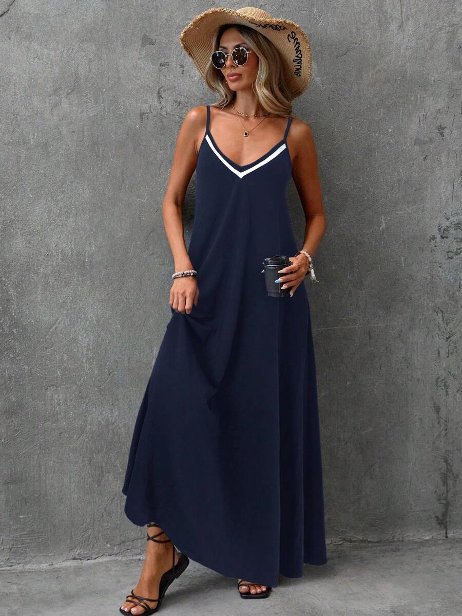 Vestido Longo de Malha Enseada com Cintura Contrastada e Costas Abertas — fotografia 19 | Mar & Pérola