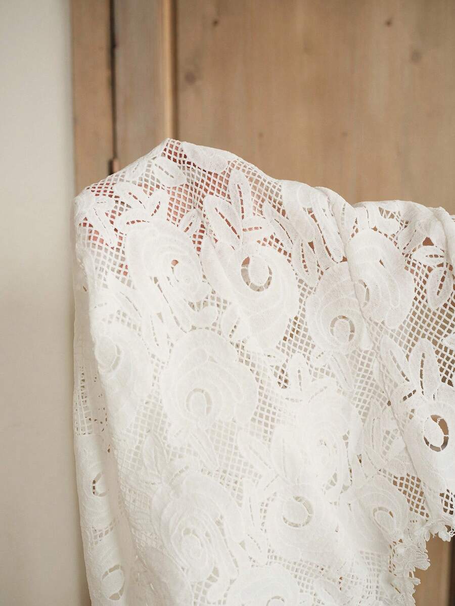 Vestido Longo de Renda Renda Solar com Bainha Assimétrica — fotografia 7 | Mar & Pérola