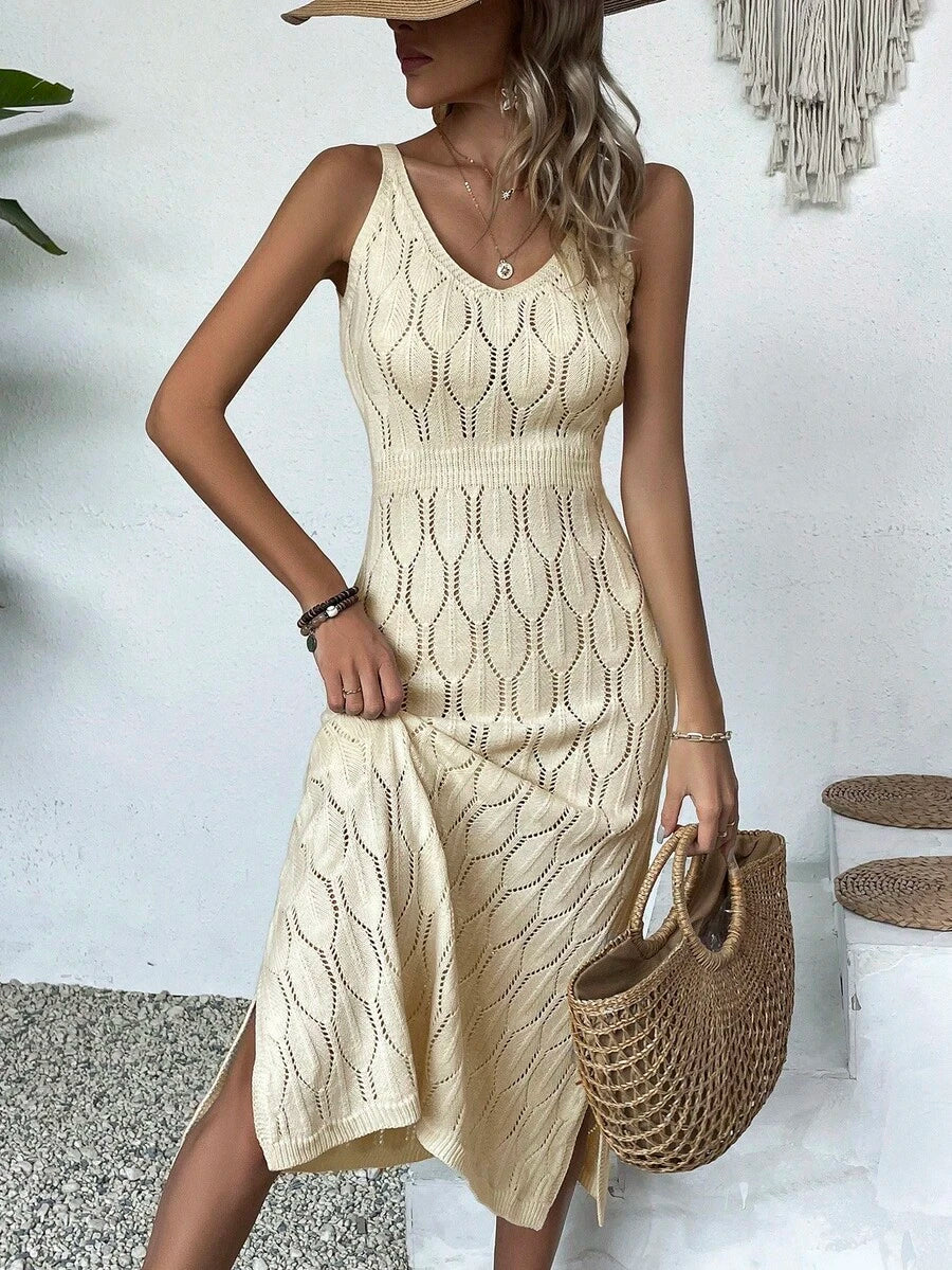 Vestido Longo de Tricô Decote V Brisa de Verão com Fenda na Barra — fotografia 1 | Mar & Pérola