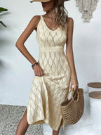 Vestido Longo de Tricô Decote V Brisa de Verão com Fenda na Barra — fotografia 1 | Mar & Pérola