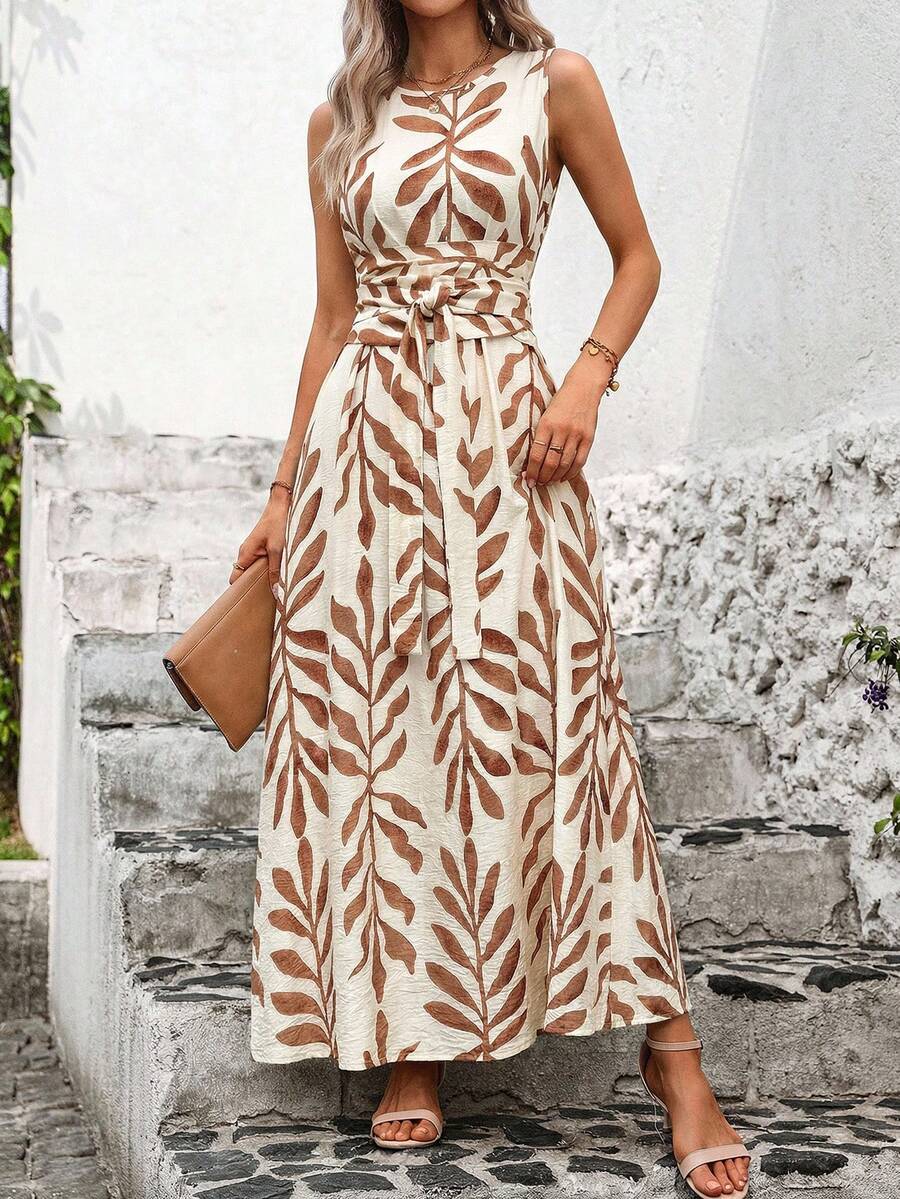 Vestido Longo Poá Enseada com Gola Redonda e Cinto — fotografia 1 | Mar & Pérola