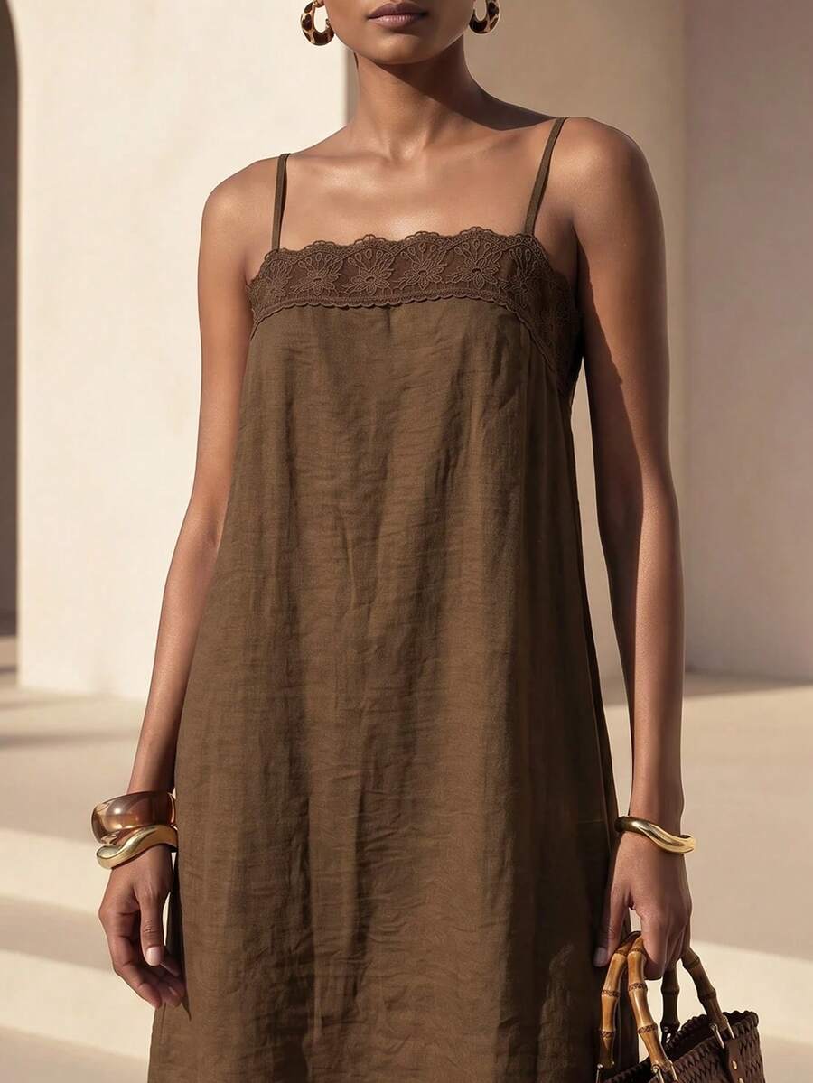 Vestido Longo Solto de Alças Finas Orla Solar com Babado — fotografia 3 | Mar & Pérola