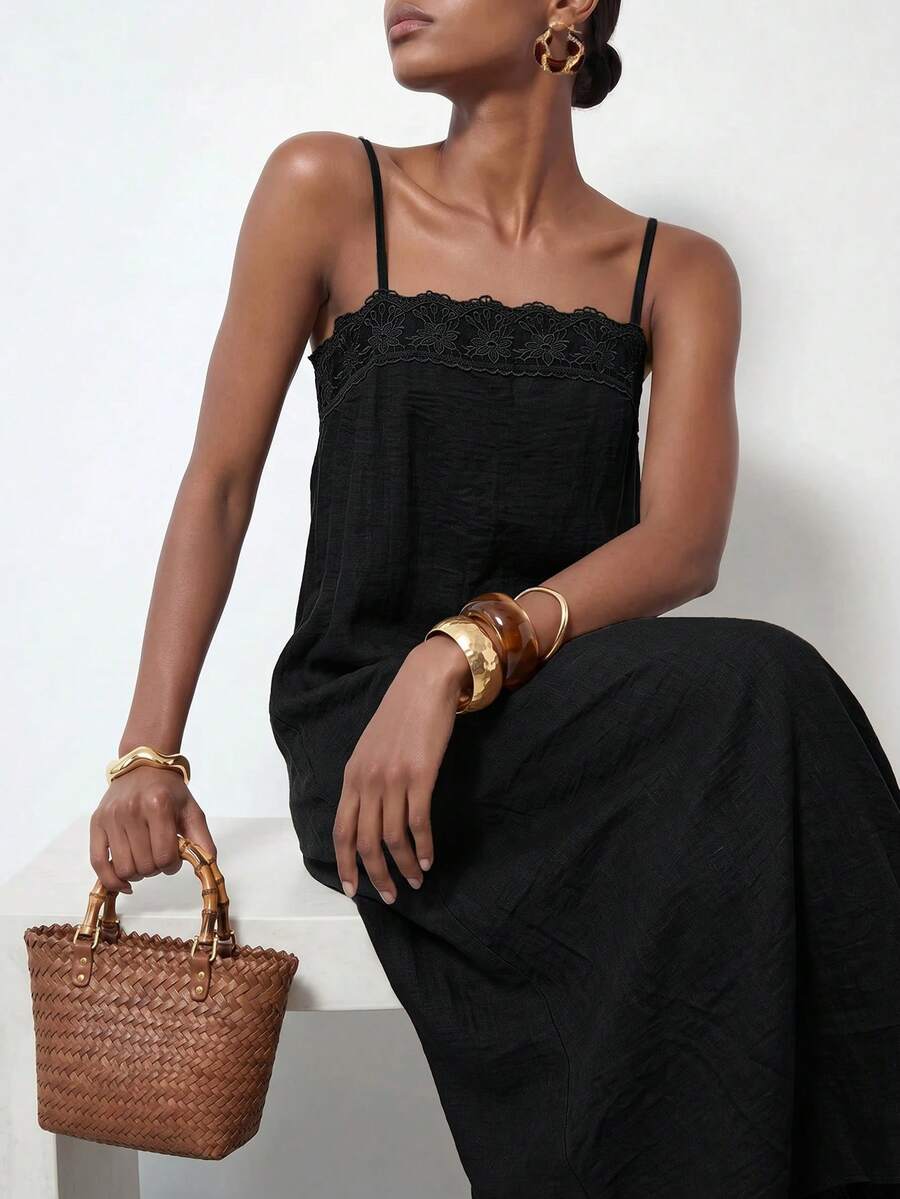 Vestido Longo Solto de Alças Finas Orla Solar com Babado — fotografia 14 | Mar & Pérola