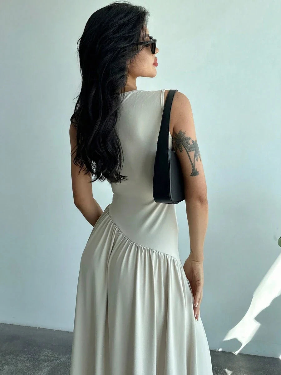 Vestido Maxi de Malha Brisa de Verão com Gola Redonda e Costas Abertas — fotografia 4 | Mar & Pérola