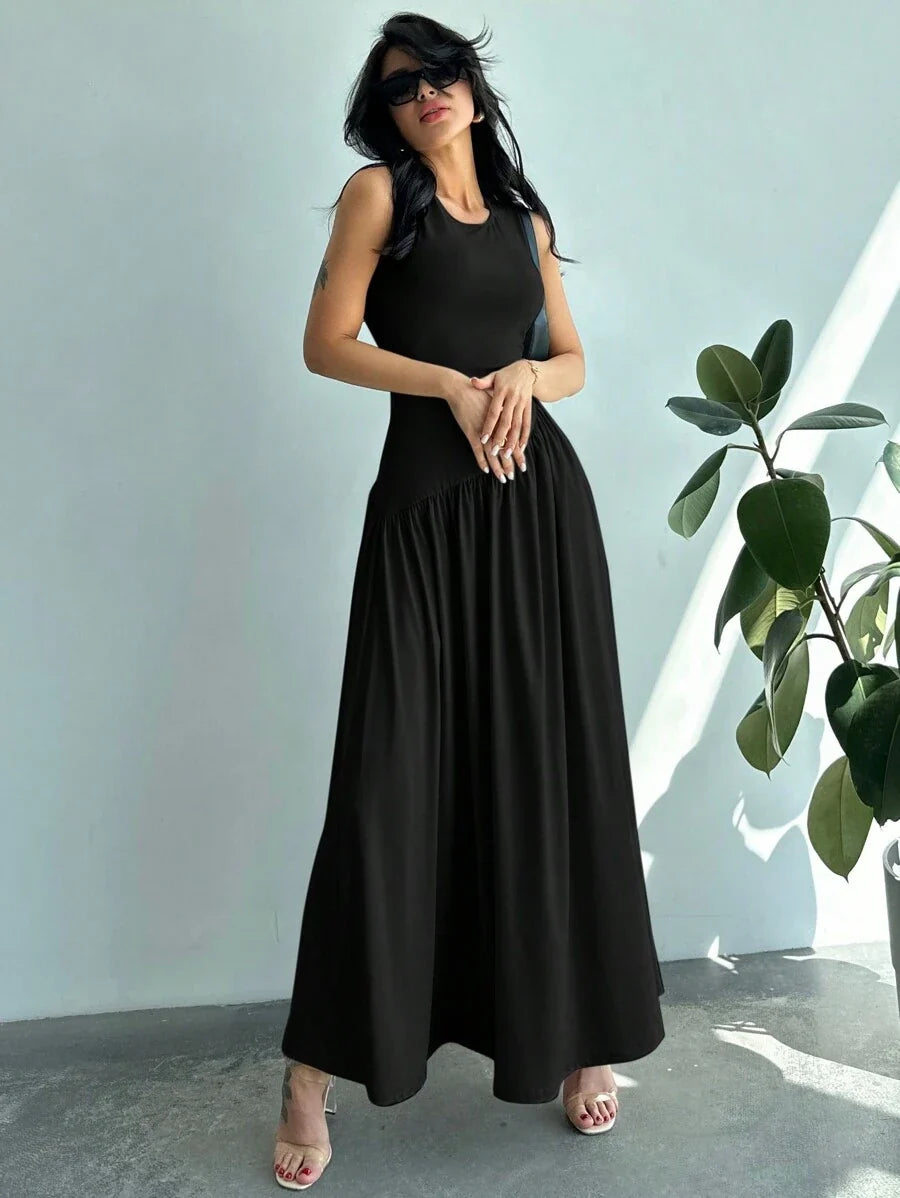 Vestido Maxi de Malha Brisa de Verão com Gola Redonda e Costas Abertas — fotografia 11 | Mar & Pérola