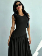 Vestido Maxi de Malha Brisa de Verão com Gola Redonda e Costas Abertas — fotografia 12 | Mar & Pérola