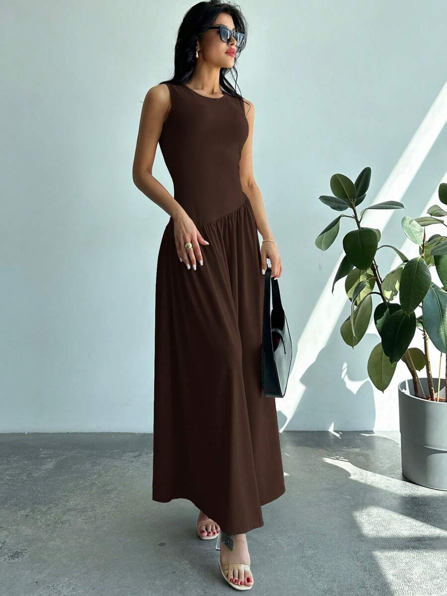 Vestido Maxi de Malha Brisa de Verão com Gola Redonda e Costas Abertas — fotografia 33 | Mar & Pérola