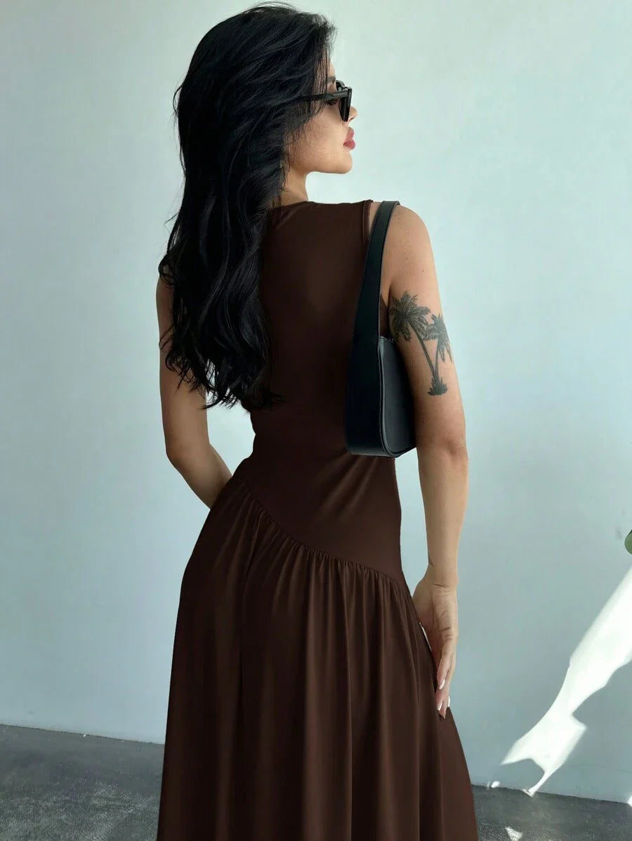 Vestido Maxi de Malha Brisa de Verão com Gola Redonda e Costas Abertas — fotografia 36 | Mar & Pérola