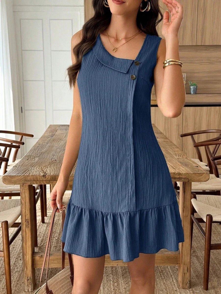 Vestido Midi Bata Sol da Enseada com Gola Assimétrica e Botões — fotografia 6 | Mar & Pérola