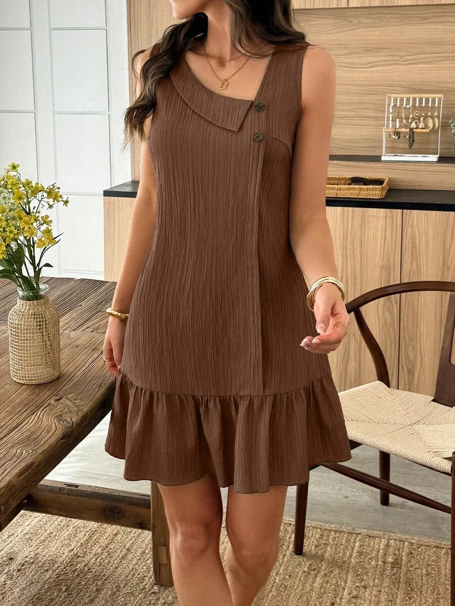 Vestido Midi Bata Sol da Enseada com Gola Assimétrica e Botões — fotografia 11 | Mar & Pérola