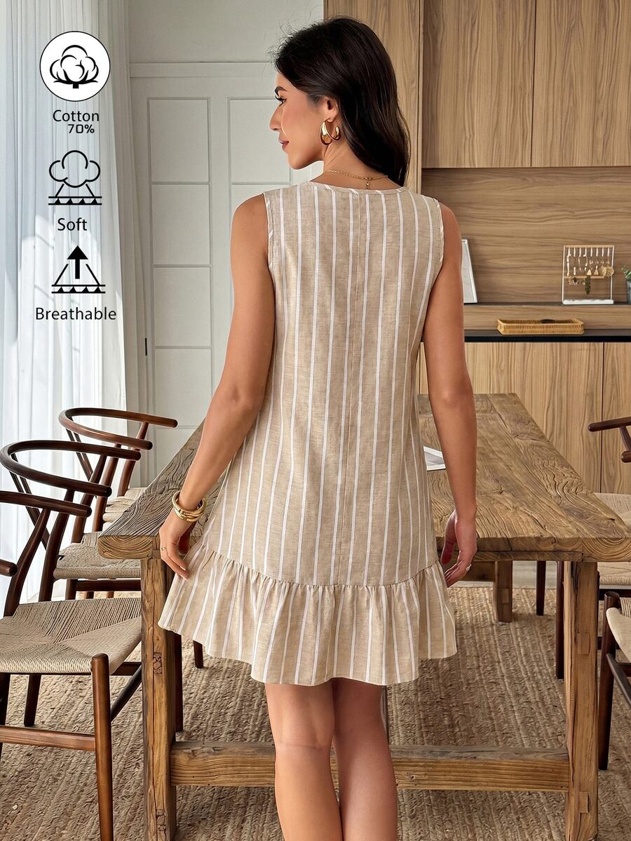 Vestido Midi Bata Sol da Enseada com Gola Assimétrica e Botões — fotografia 32 | Mar & Pérola