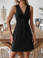 Vestido Midi Evasê Sem Mangas Brisa de Verão com Torção Frontal — fotografia 18 | Mar & Pérola