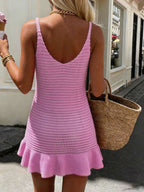 Vestido Mini Enseada em Malha com Decote V e Babado na Barra — fotografia 17 | Mar & Pérola