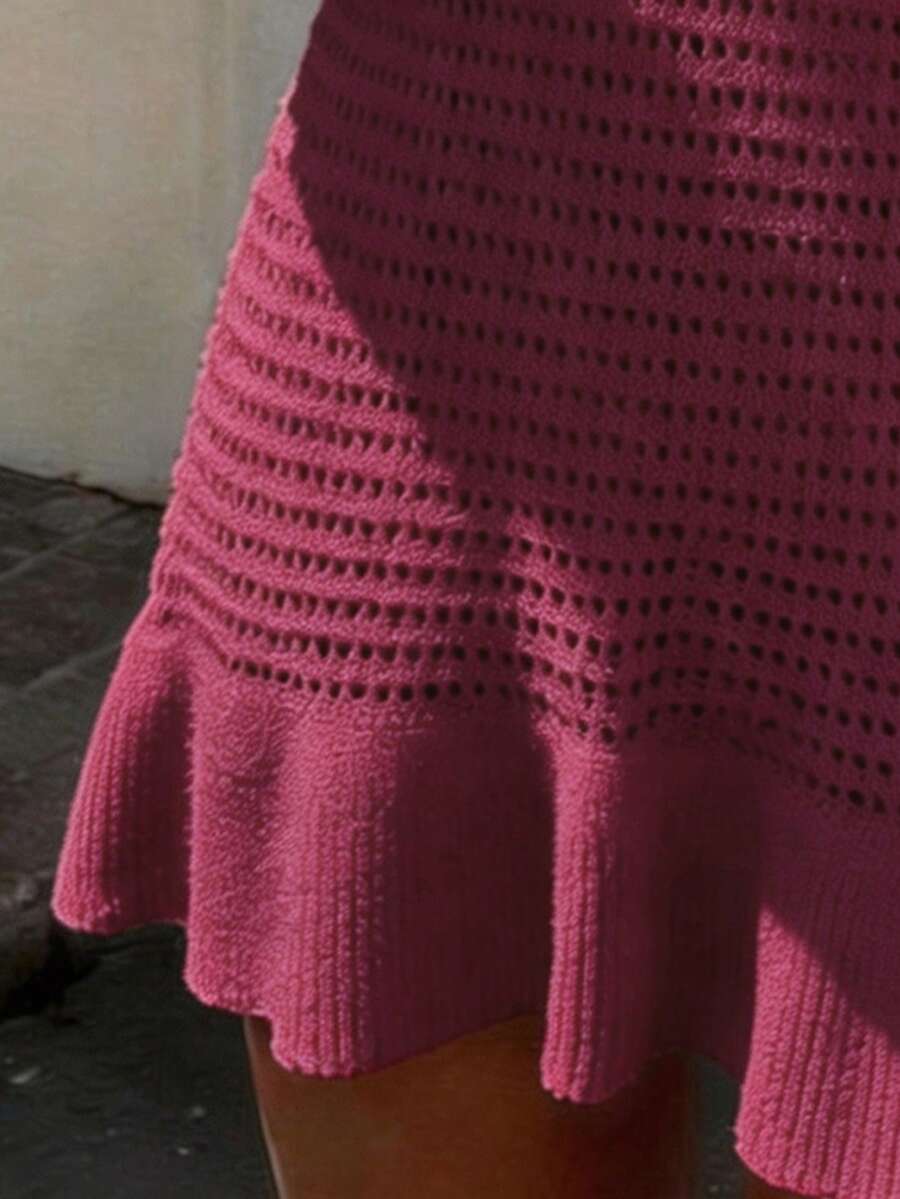 Vestido Mini Enseada em Malha com Decote V e Babado na Barra — fotografia 46 | Mar & Pérola