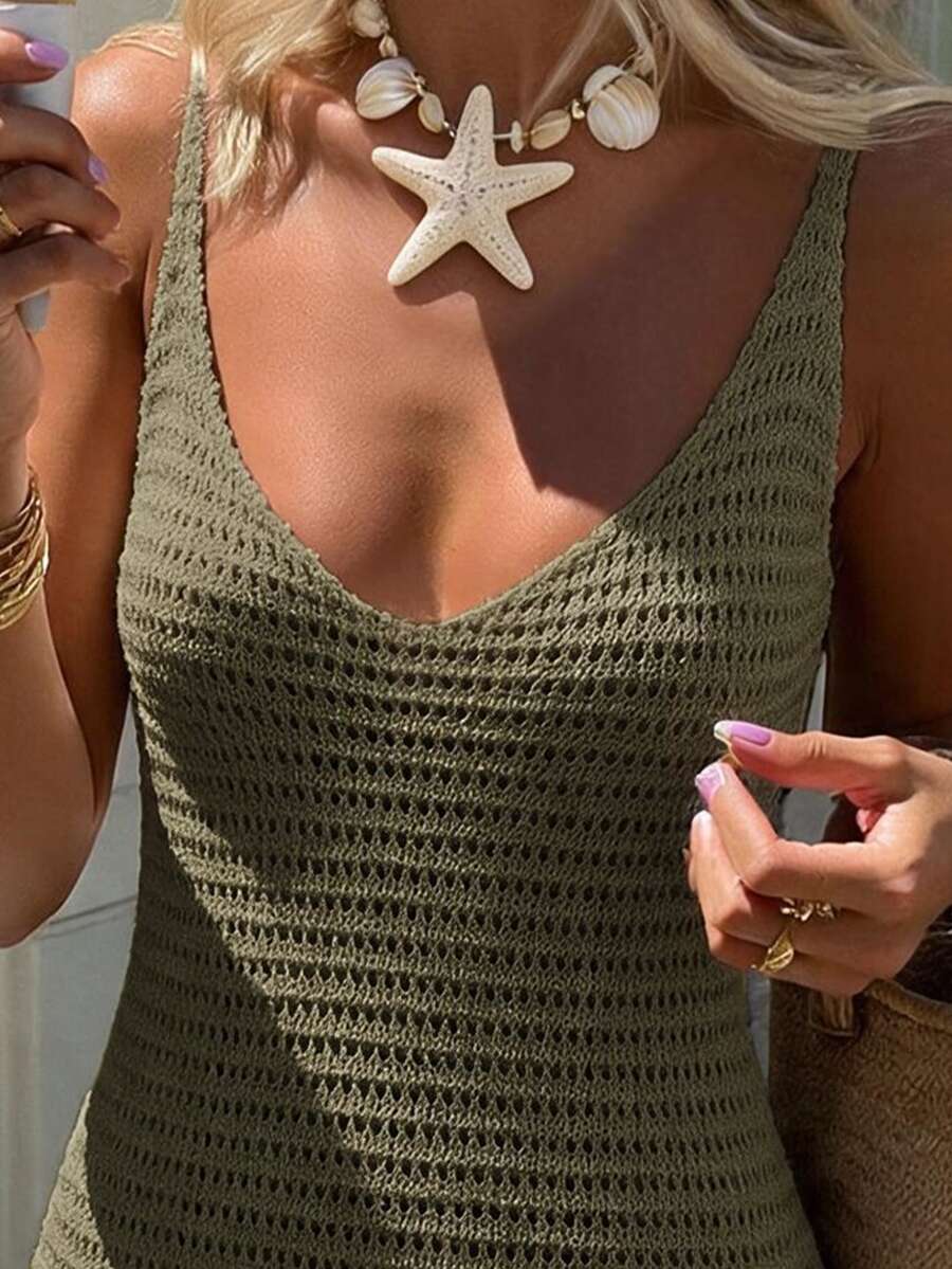 Vestido Mini Enseada em Malha com Decote V e Babado na Barra — fotografia 80 | Mar & Pérola