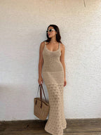 Vestido Saída de Praia Longo Brisa da Costa em Tricô com Costas Abertas — fotografia 4 | Mar & Pérola