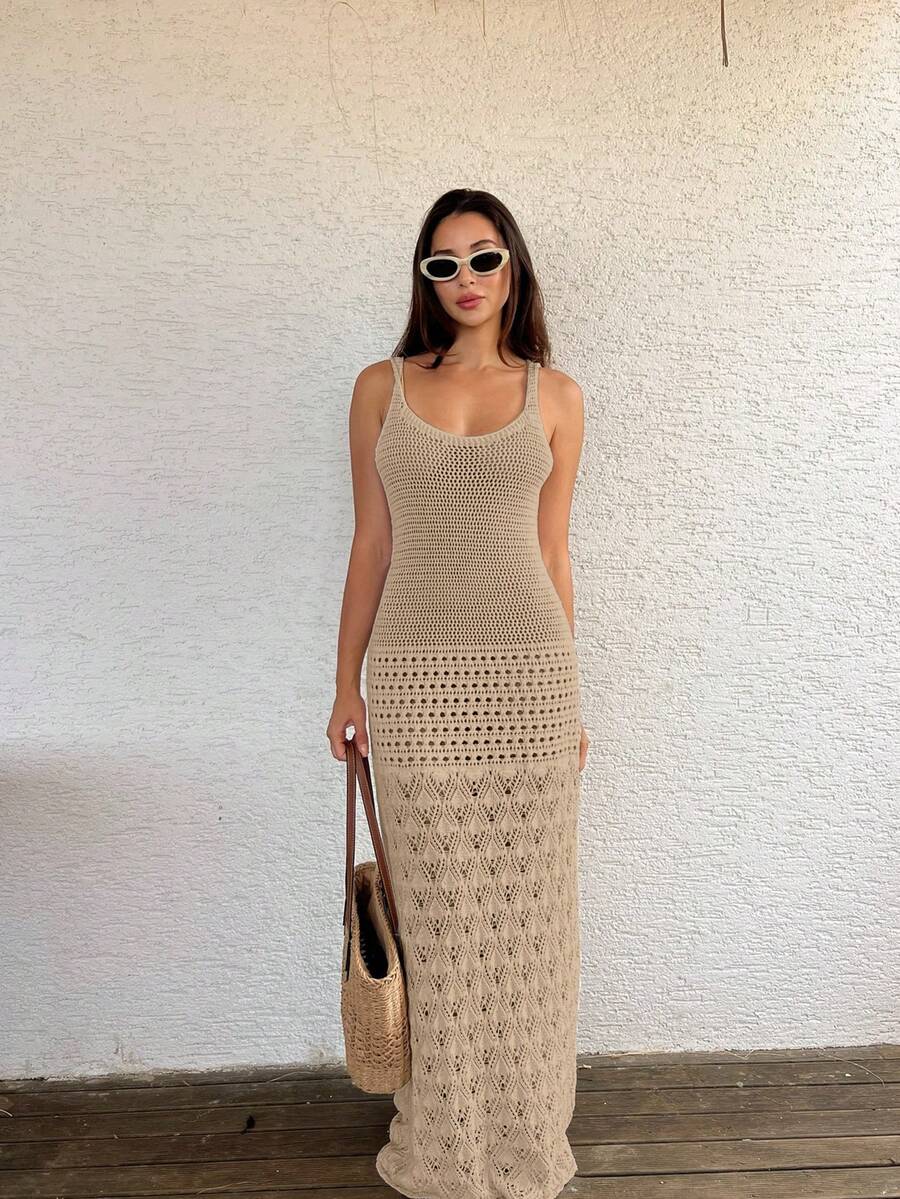 Vestido Saída de Praia Longo Brisa da Costa em Tricô com Costas Abertas — fotografia 5 | Mar & Pérola