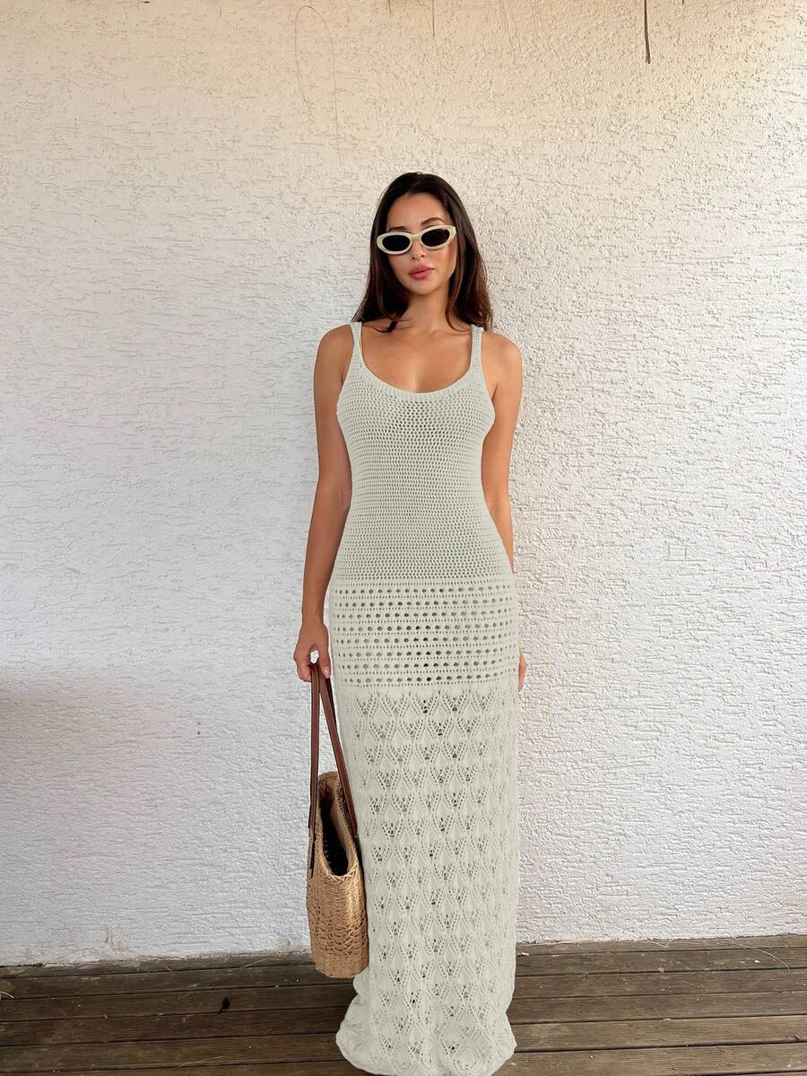 Vestido Saída de Praia Longo Brisa da Costa em Tricô com Costas Abertas — fotografia 35 | Mar & Pérola