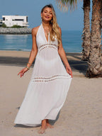Vestido Saída de Praia Longo Halter Trama Solar em Crochê Vazado — fotografia 4 | Mar & Pérola