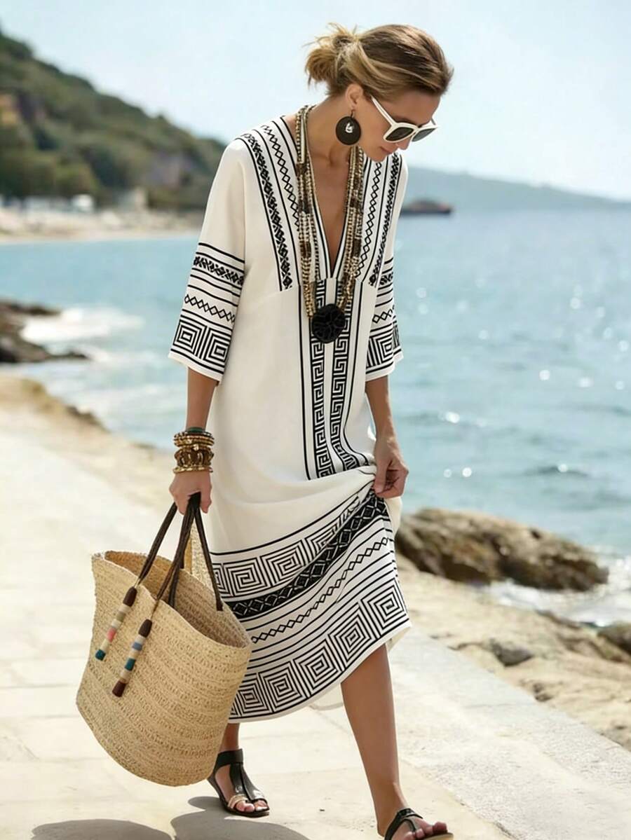 Vestido Saída de Praia Longo Kaftan Linhas da Maré com Estampa Geométrica — fotografia 6 | Mar & Pérola
