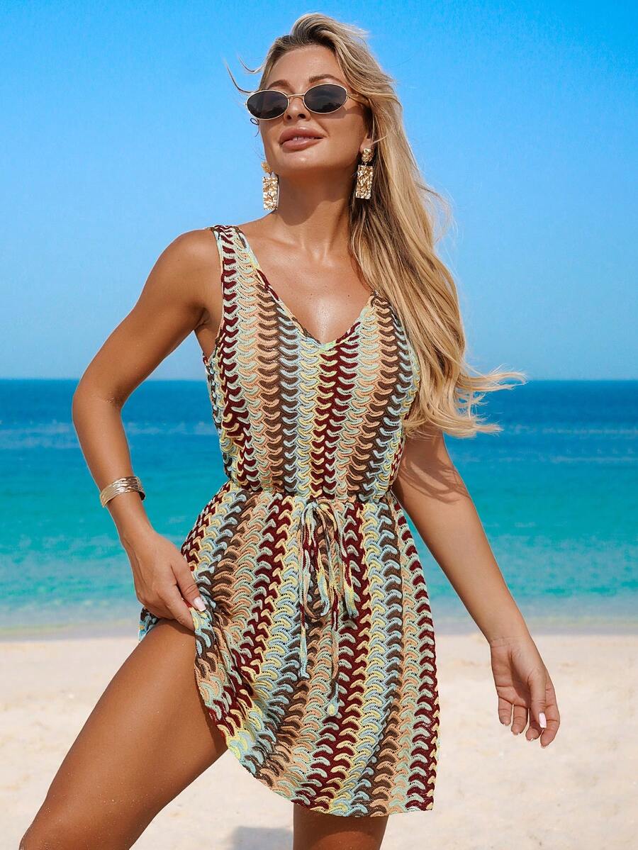 Vestido Saída de Praia Longo Sol da Enseada com Decote V e Laço Contrastante — fotografia 3 | Mar & Pérola