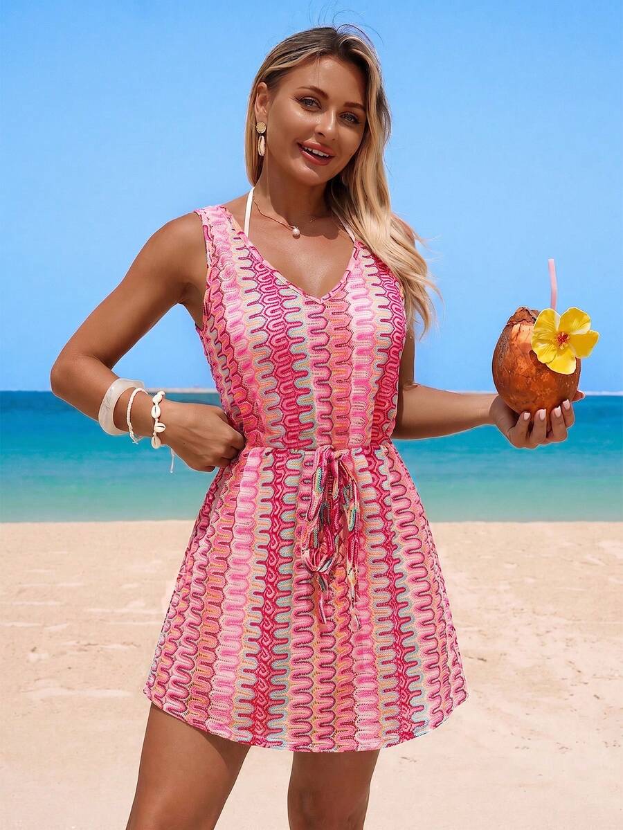 Vestido Saída de Praia Longo Sol da Enseada com Decote V e Laço Contrastante — fotografia 40 | Mar & Pérola