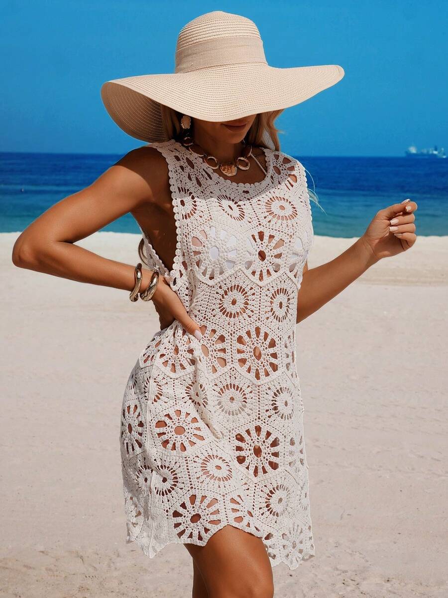 Vestido Saída de Praia Longo Trama da Enseada em Crochê com Gola Redonda — fotografia 1 | Mar & Pérola