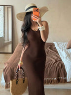 Vestido Saída de Praia Sol da Enseada em Tricô Sem Mangas — fotografia 71 | Mar & Pérola